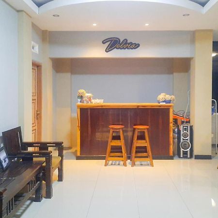 Delvia Bromo Homestay Mitra Reddoorz Pasuruan Kültér fotó