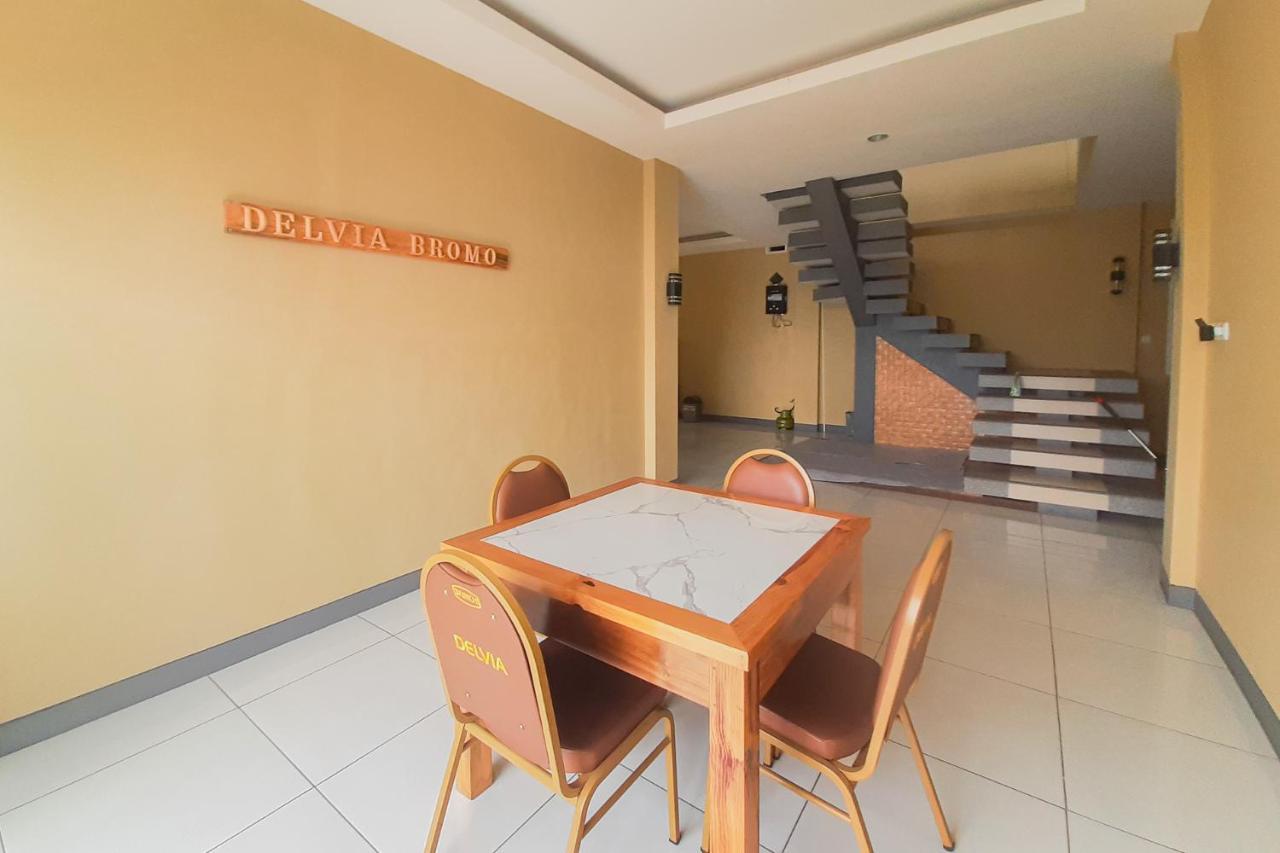 Delvia Bromo Homestay Mitra Reddoorz Pasuruan Kültér fotó