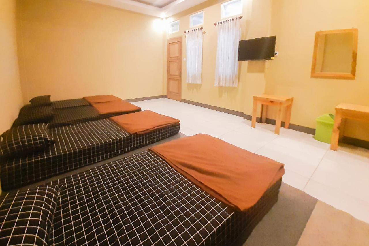 Delvia Bromo Homestay Mitra Reddoorz Pasuruan Kültér fotó